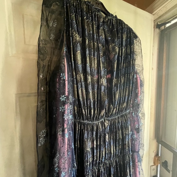 Authentic lancing robe dress - Picture 7 of 11